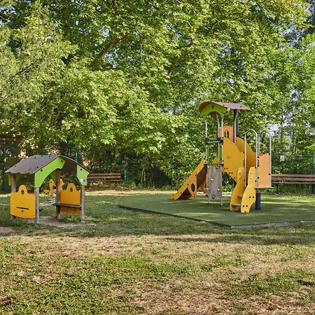 Odalys Le Hameau Du Moulin 홀리데이파크 몽티냑