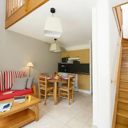 Odalys Le Hameau Du Moulin 3* 몽티냑